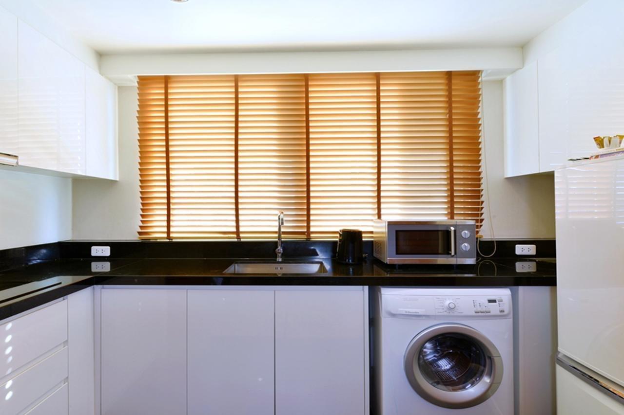 Grande Centre Point Hotel Ploenchit - SHA Plus Bangkok Extérieur photo Wood venetian blinds