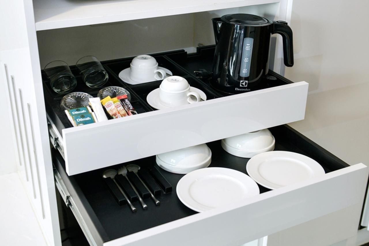 Grande Centre Point Hotel Ploenchit - SHA Plus Bangkok Extérieur photo A drawer with a divider